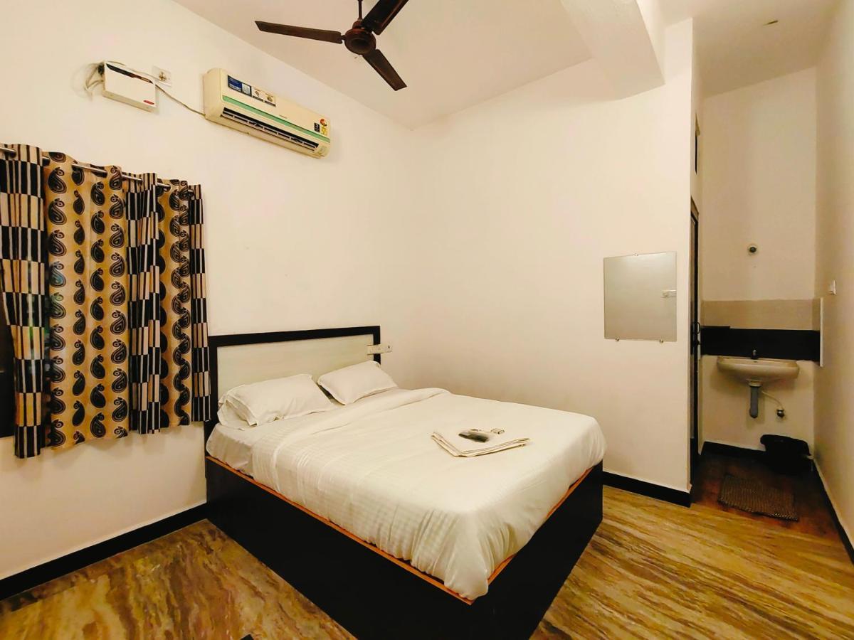 La Dreamy Residency Hotel ปอนดิเชอรี ภายนอก รูปภาพ
